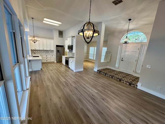Building Photo - 836 Brookstone Ct