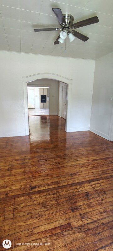 Building Photo - 4863 Douglas Ave