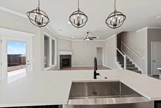 Building Photo - 5232 White Gold Ave