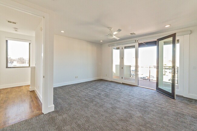 Building Photo - Beautiful Brookside SMART HOME now available!