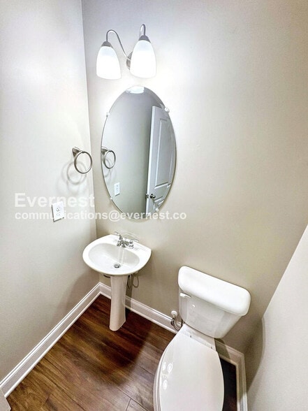 Building Photo - 130 Mandy Ln