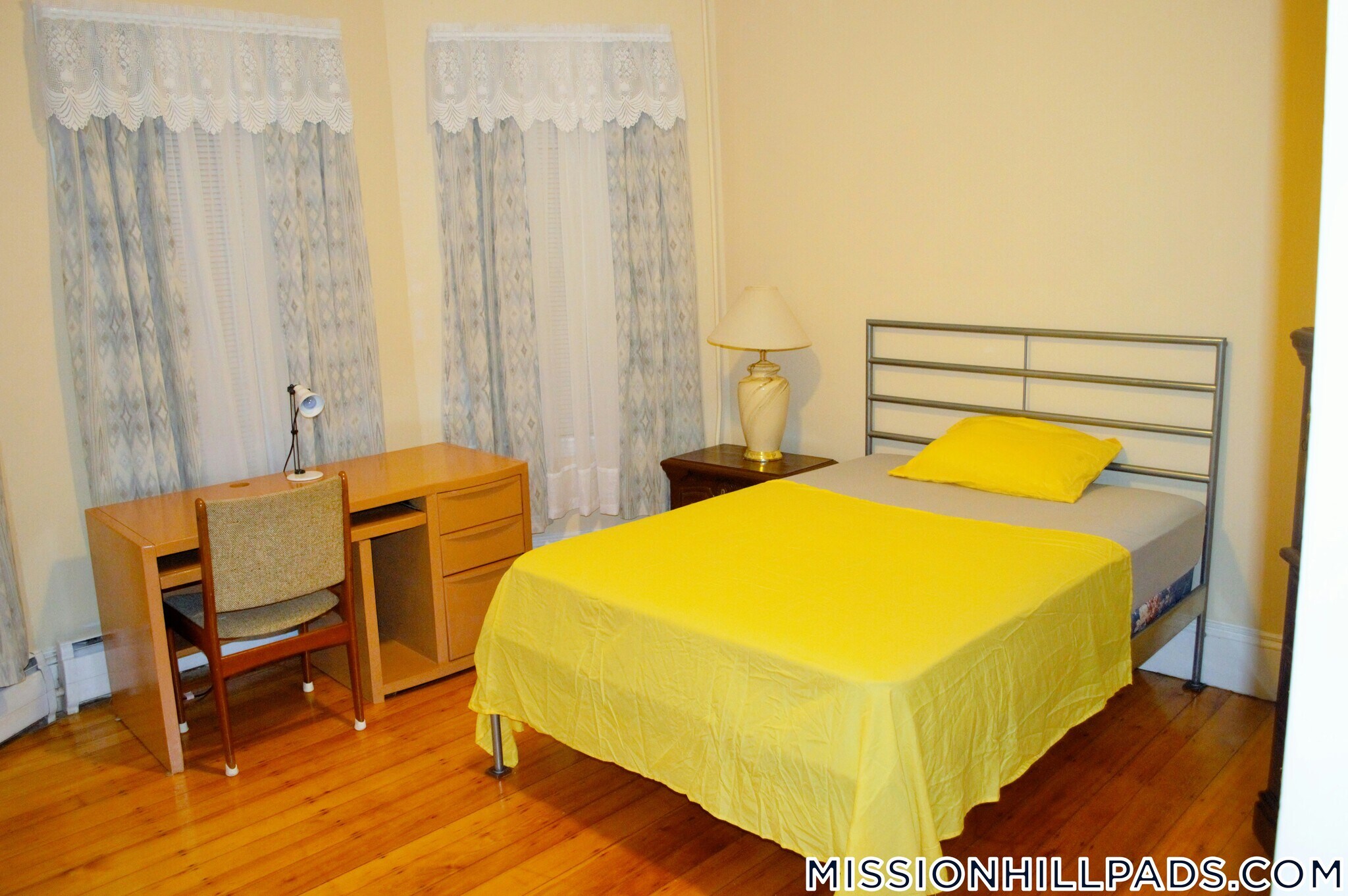 Building Photo - 123-125 Hillside St.