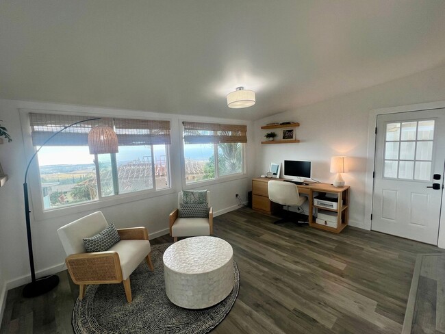 Building Photo - Fully Furnished with Huge Ocean Views in Kona