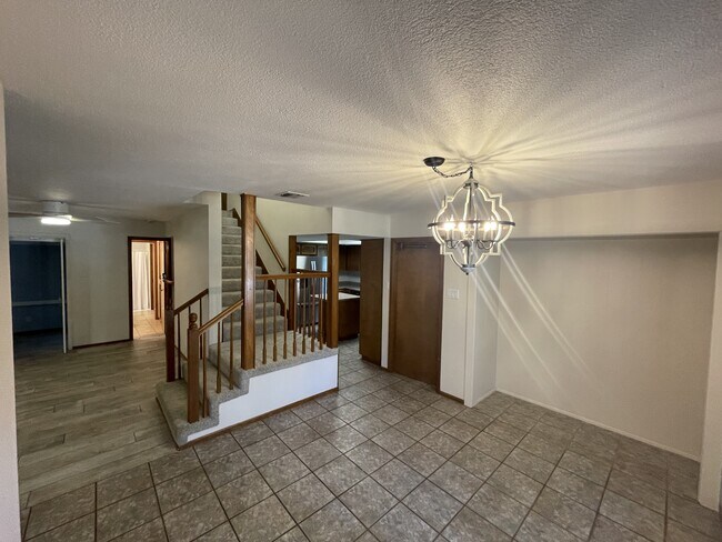 Building Photo - 1214 Timber Bay