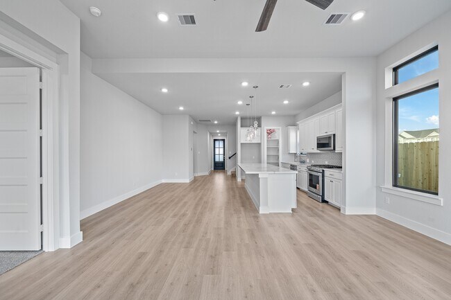 Building Photo - 29611 Smokey Bourbon Ln