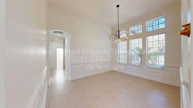 Building Photo - 10061 Vineyard Lake Rd E