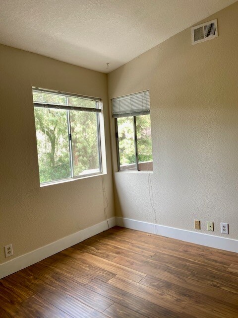 Building Photo - 7130 Woodlake Ave
