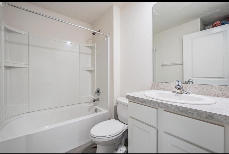 Building Photo - 8465 Bower Bass Cir
