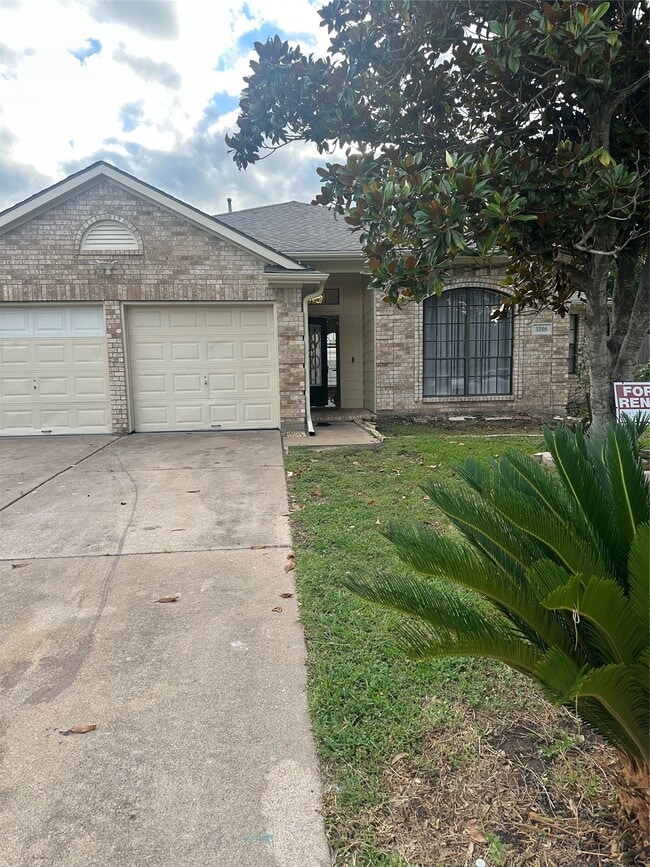 Building Photo - 3206 Cherry Bark Oak Dr