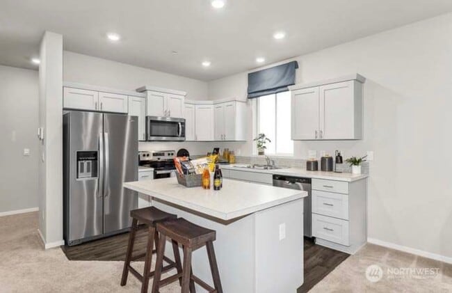 Building Photo - 4305 Pronghorn Pl