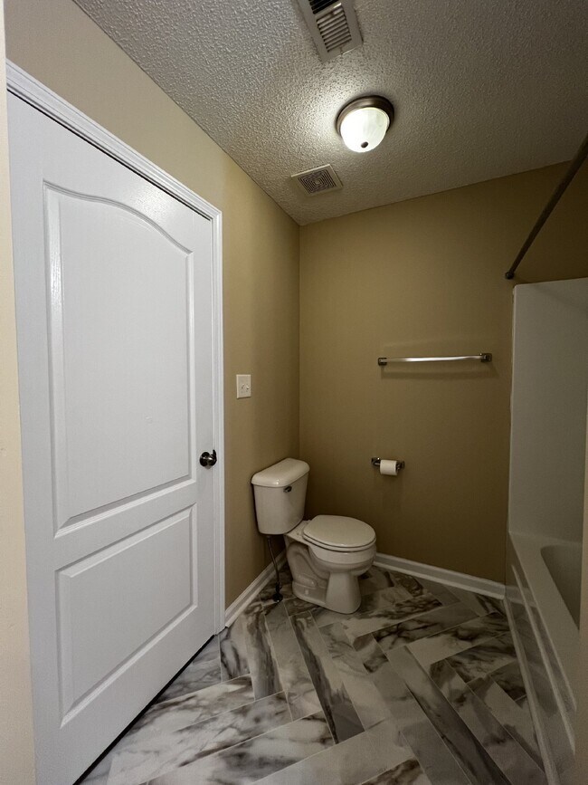 Building Photo - 541 Patriot Park Ct