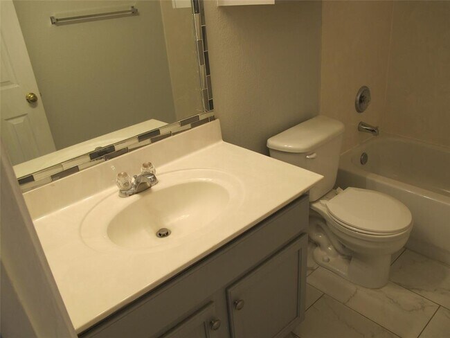 Building Photo - 3401 Pioneer Crossing Dr
