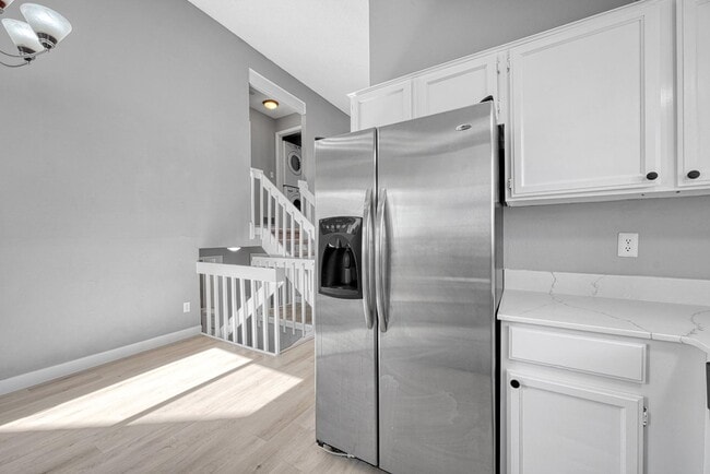 Building Photo - 16934 E Whitaker Dr