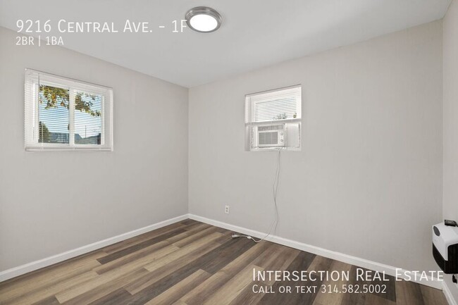 Building Photo - Luxury All-Electric 2 Bedroom/1Bath Apt w/...