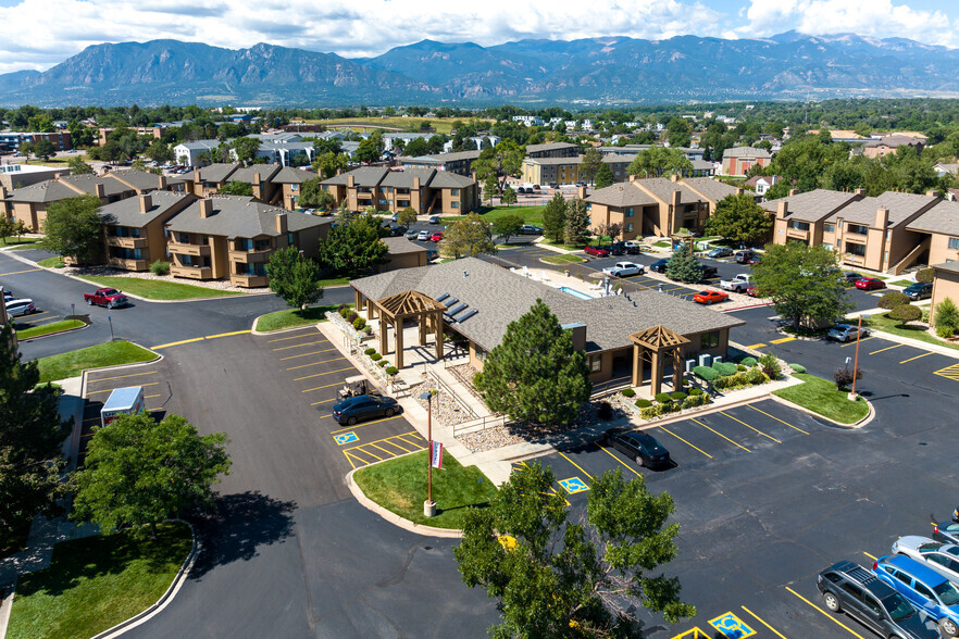 Primary Photo - Western Terrace Apartments