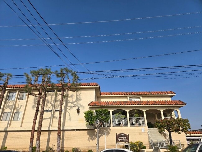 Building Photo - 4205 W 129th St