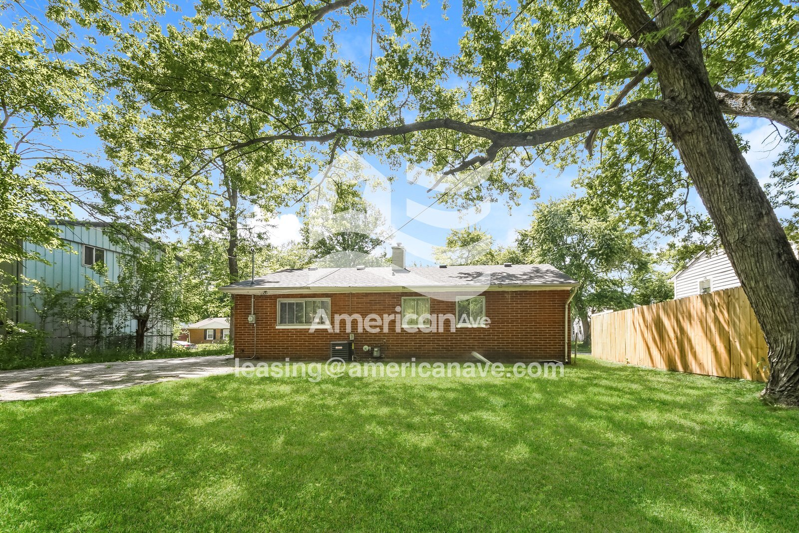 Building Photo - 3967 Downes Dr