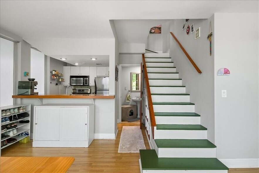 Building Photo - 287 14th St NW