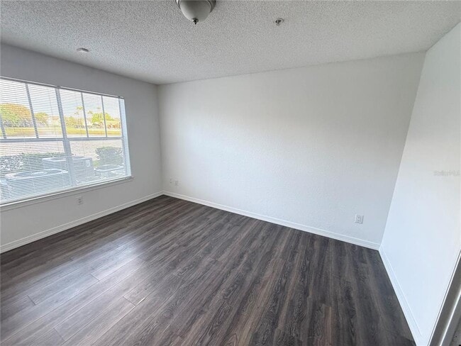 Building Photo - 4105 Tropical Isle Blvd