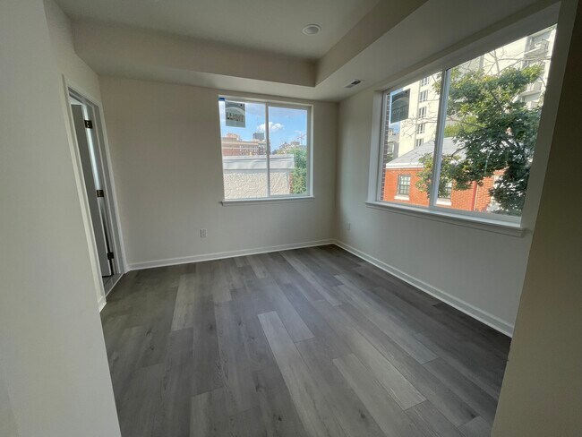 Building Photo - 1325 Rodman St