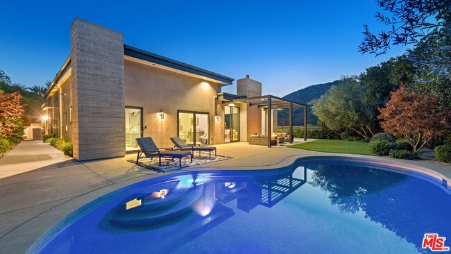 Building Photo - 5958 Paseo Cyn Dr