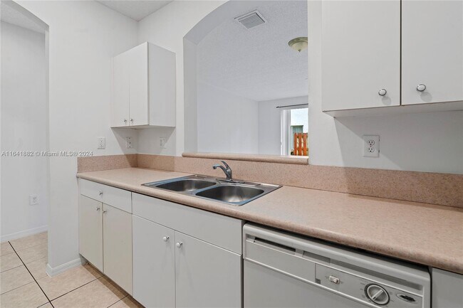 Building Photo - 2258 NE 42nd Ave