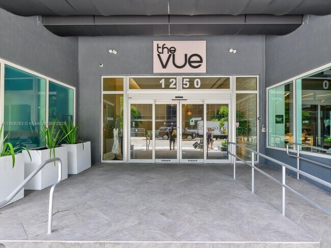 Building Photo - 1250 N Miami Ave