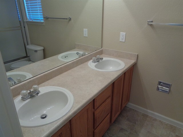 Building Photo - 5198 Fontana Ct