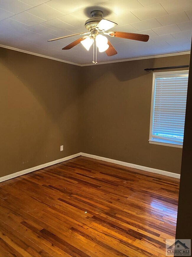 Building Photo - 5500 Price Mill Rd