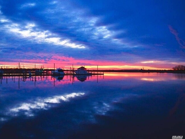 Building Photo - 197 Granada St