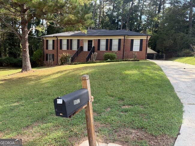 Primary Photo - 1832 King George Ln SW