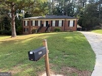 Building Photo - 1832 King George Ln SW