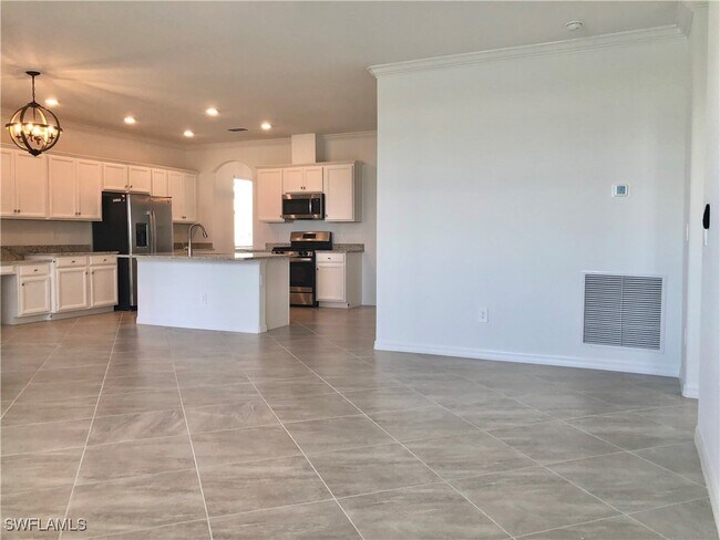 Building Photo - 17868 Woodland Ct