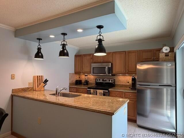 Building Photo - 1604 16th Ct