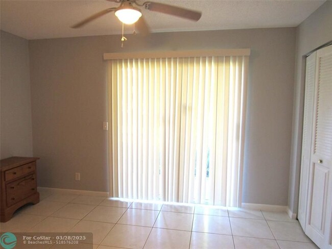 Building Photo - 93 Tilford S