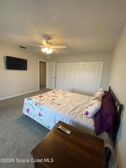 Building Photo - 420 Dove Ln