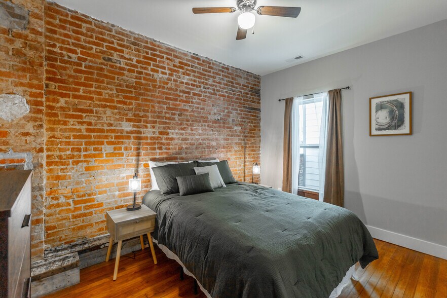 Building Photo - 1108 McCallie Ave