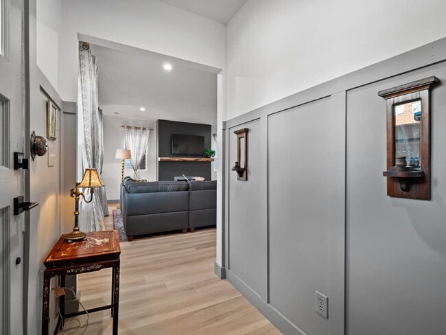 Building Photo - 432 N Firestone Blvd