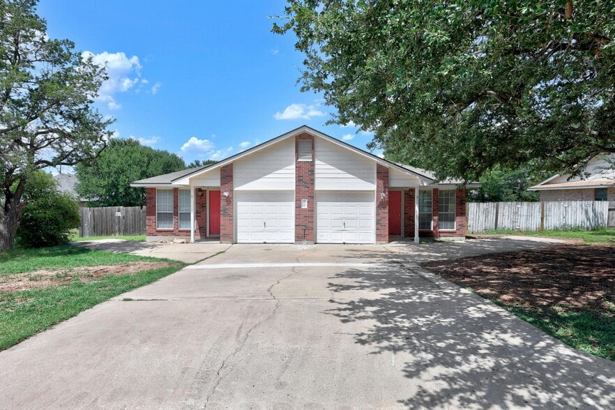 Front Unit B on right - 502 Rockmoor Dr