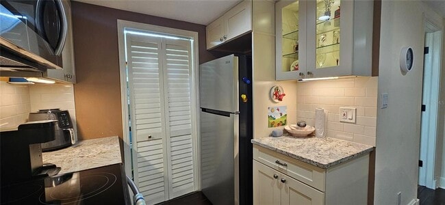 Building Photo - 36750 US Hwy 19 N