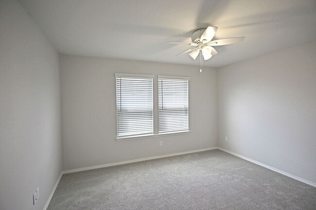 Building Photo - 458 Russian Sage