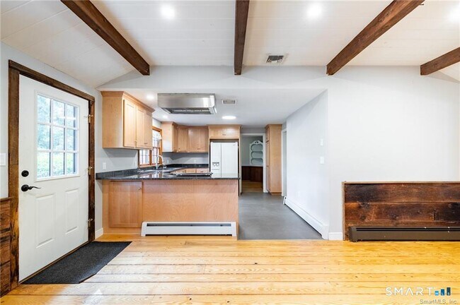 Building Photo - 37 Old Wheeler Ln