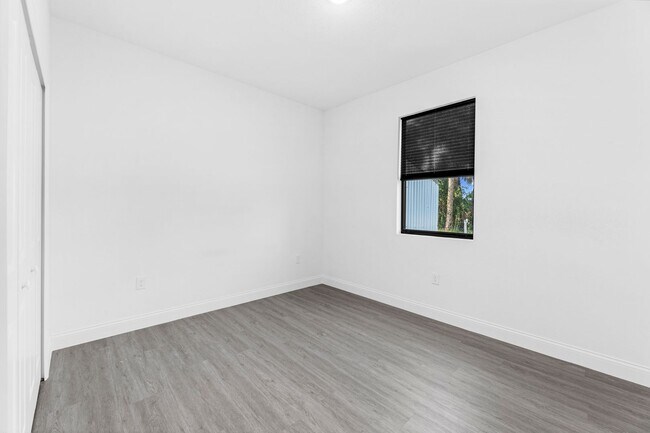 Building Photo - 2801 Nancy Dr