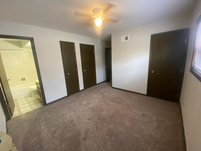 Building Photo - 1326 E 38th St