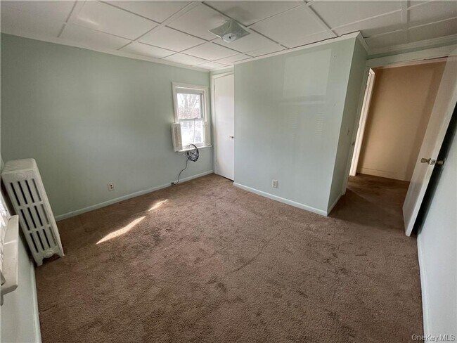 Building Photo - 10 Murray Ave