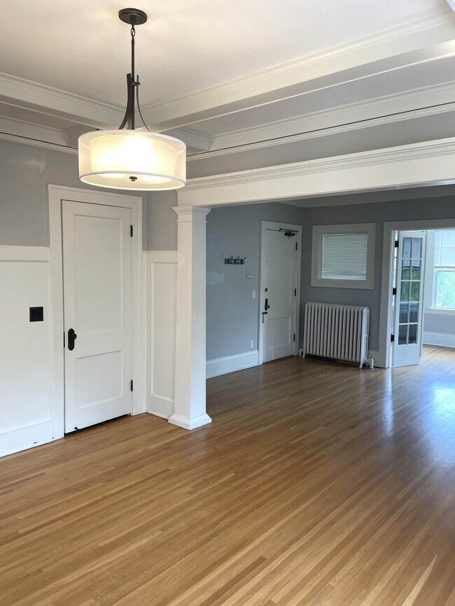 Building Photo - 1899 Selby Avenue