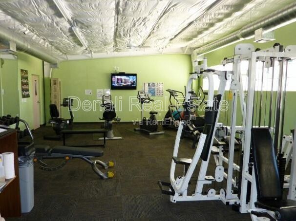 Building Photo - 5709 W Rocking Cir St