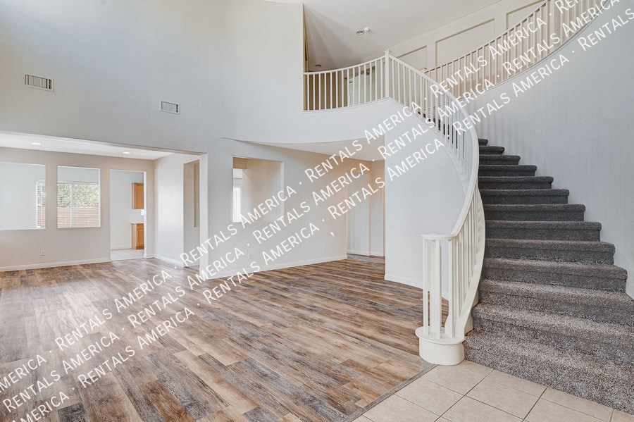 Building Photo - 3722 Tundra Swan St