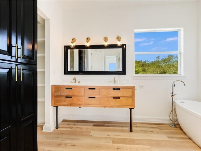 Building Photo - 13301 Lone Rider Trail