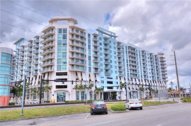 Building Photo - 140 S Dixie Hwy